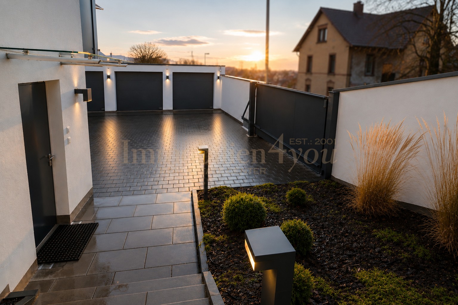 Außentreppe / Garage