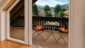 Balkon [KI-bearbeitete Darstellung]
