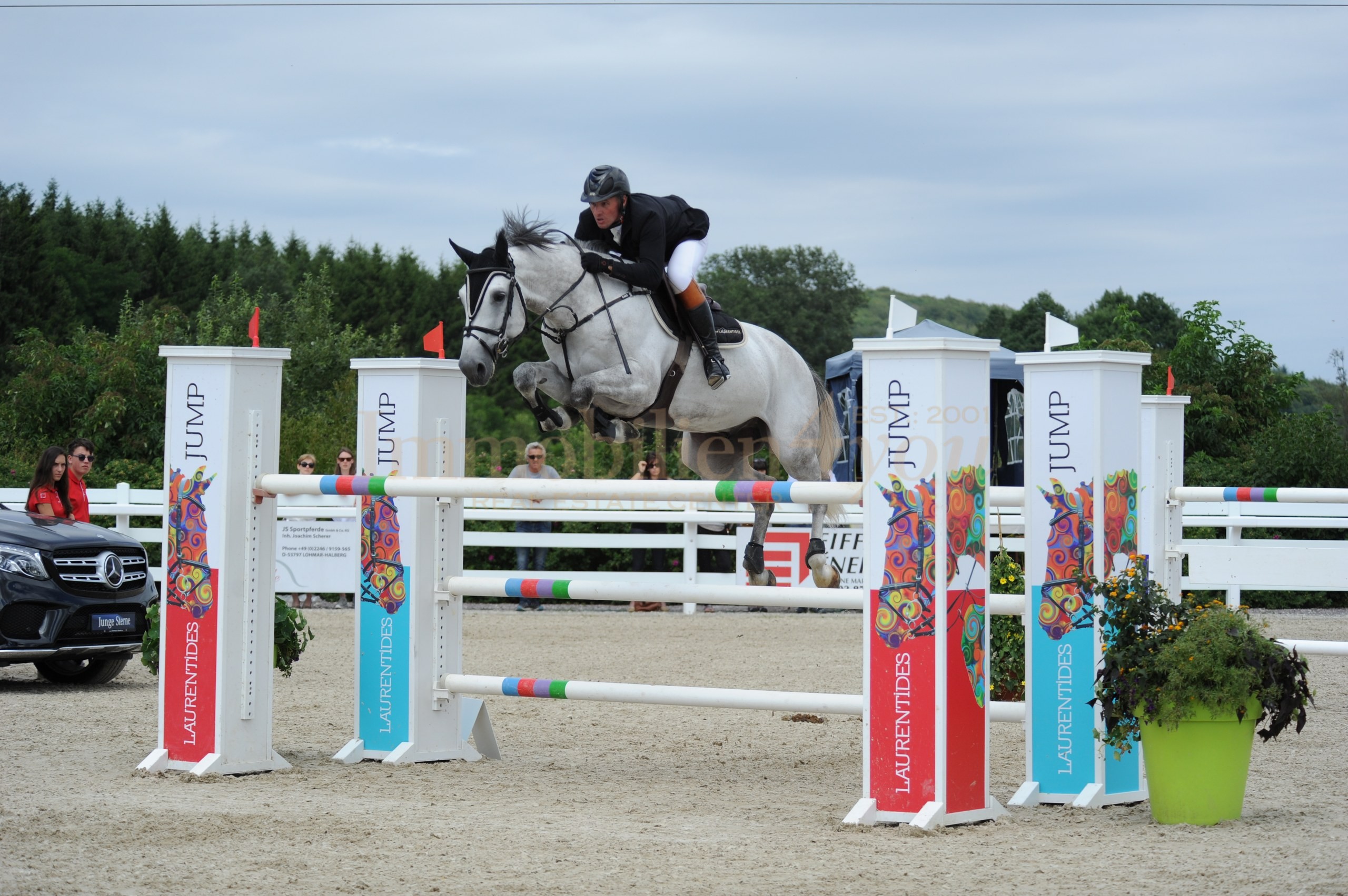 Turnierbetrieb — Springen Parcours